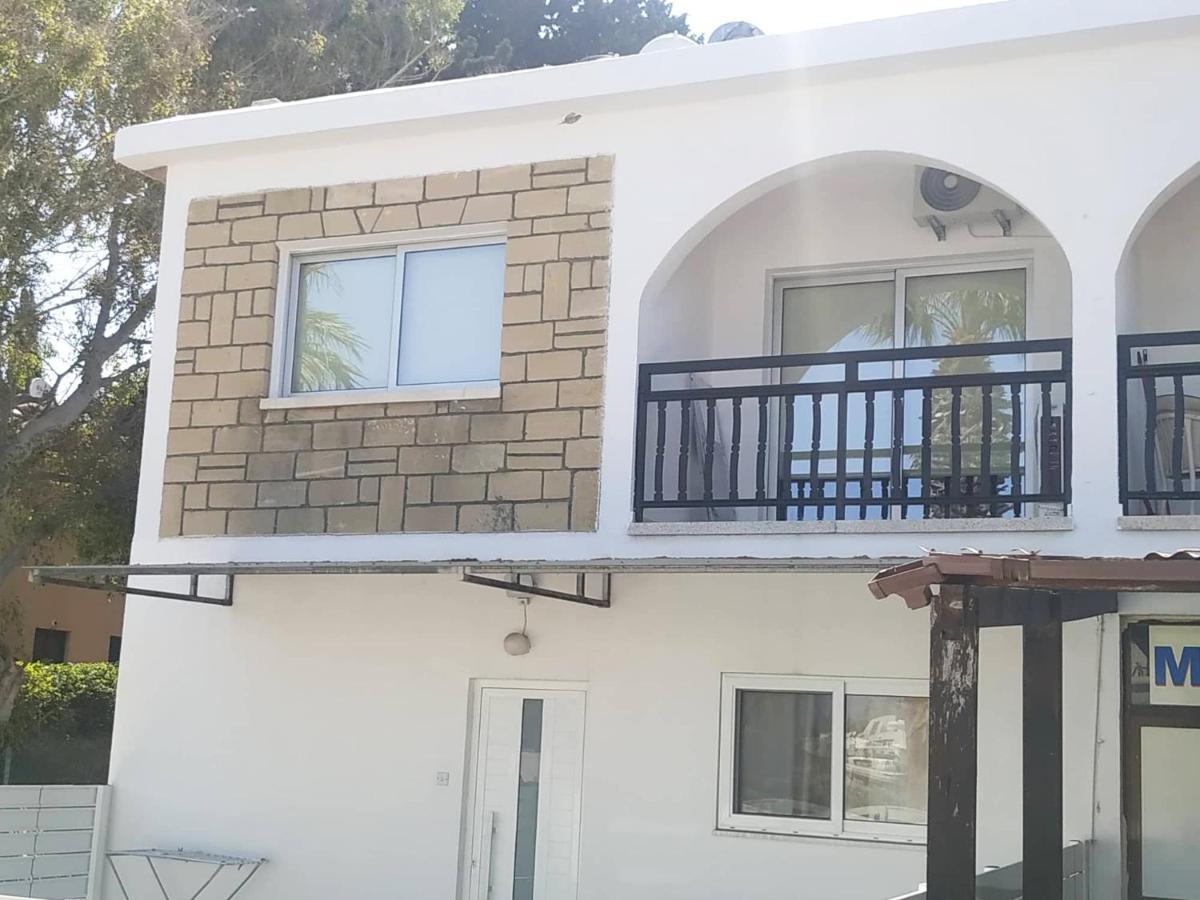 Charming Holiday Retreat Kato Paphos Apt 400M To The Beach Exteriör bild