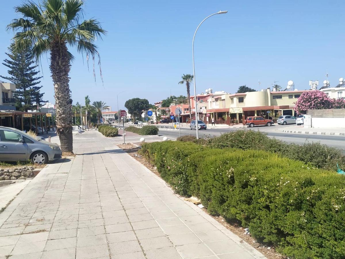 Charming Holiday Retreat Kato Paphos Apt 400M To The Beach Lägenhet Exteriör bild