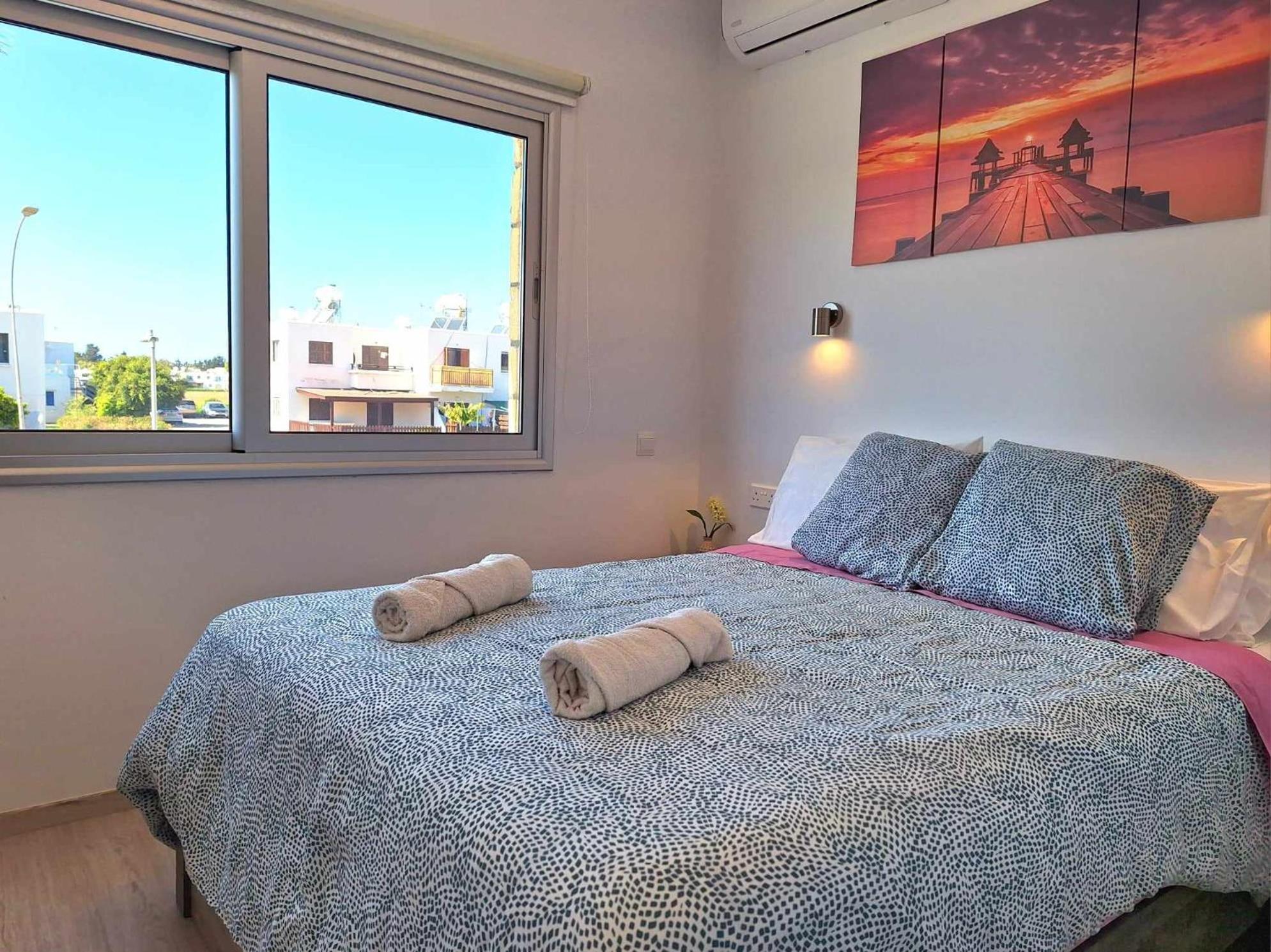 Charming Holiday Retreat Kato Paphos Apt 400M To The Beach Lägenhet Exteriör bild